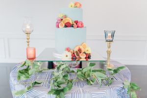 cake-decor-floral-fruit-wedding-weatherford