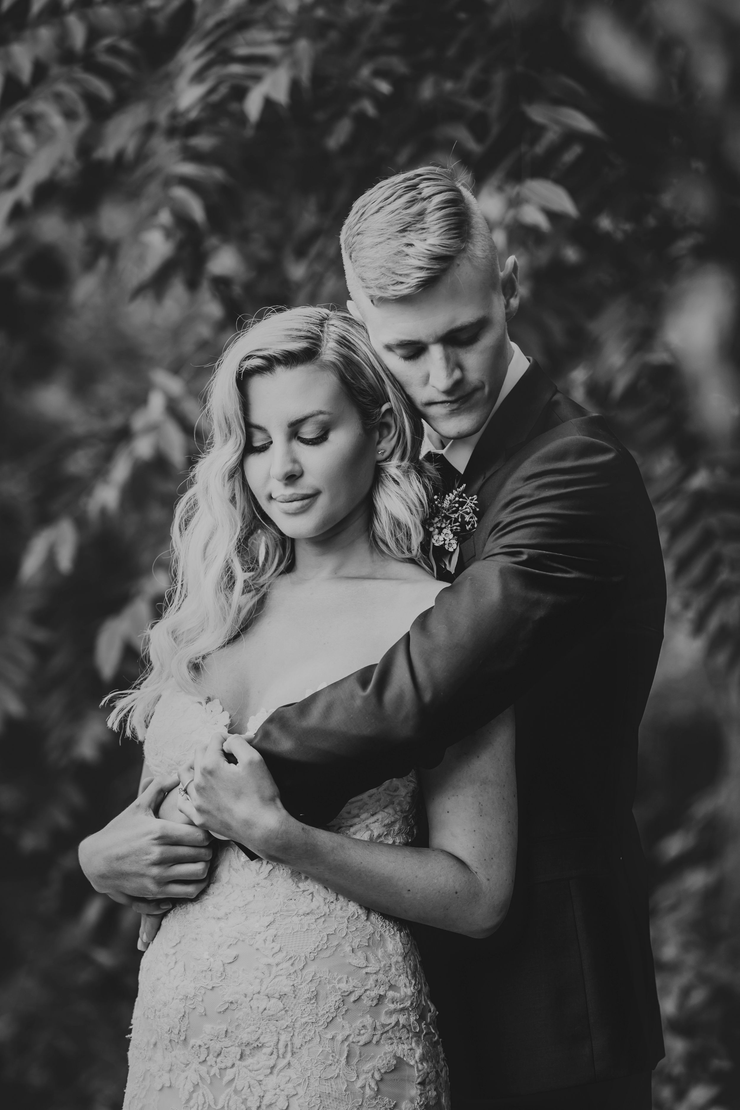 Elora Mill & Spa Irvine Room Wedding Photos by Shawn Van Daele