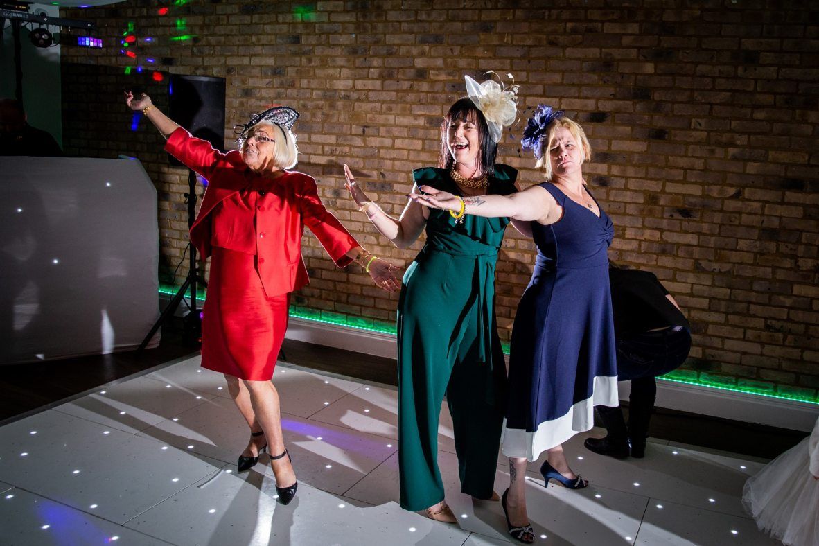 White-Horse-Tea-Green-Wedding