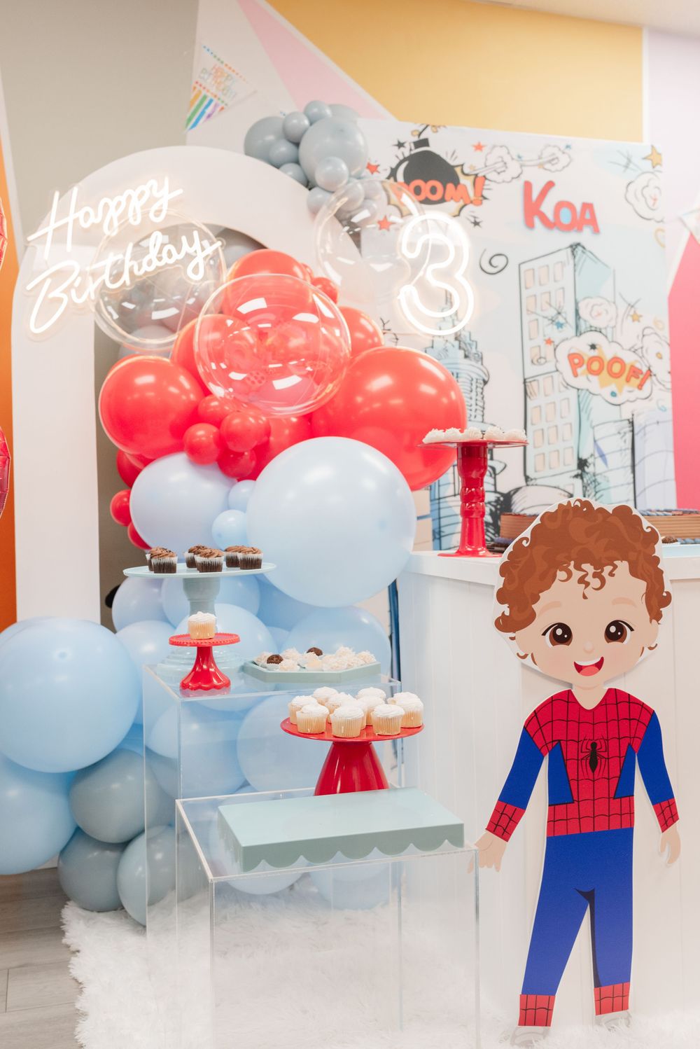 Red and blue spider-man birthday decoration in Toronto for boy birthda at Toronto kids birthday party venue, captured by Jess GC Photography
