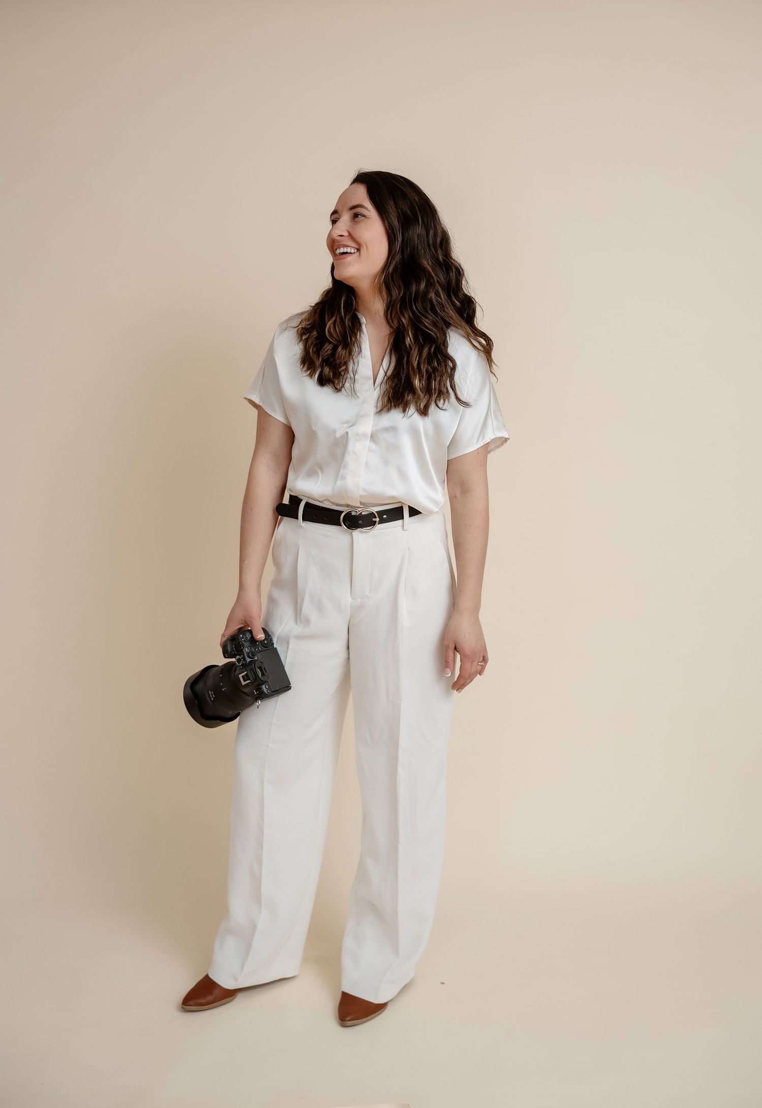 Traverse City Senior Photographer Grace Hudson in her studio