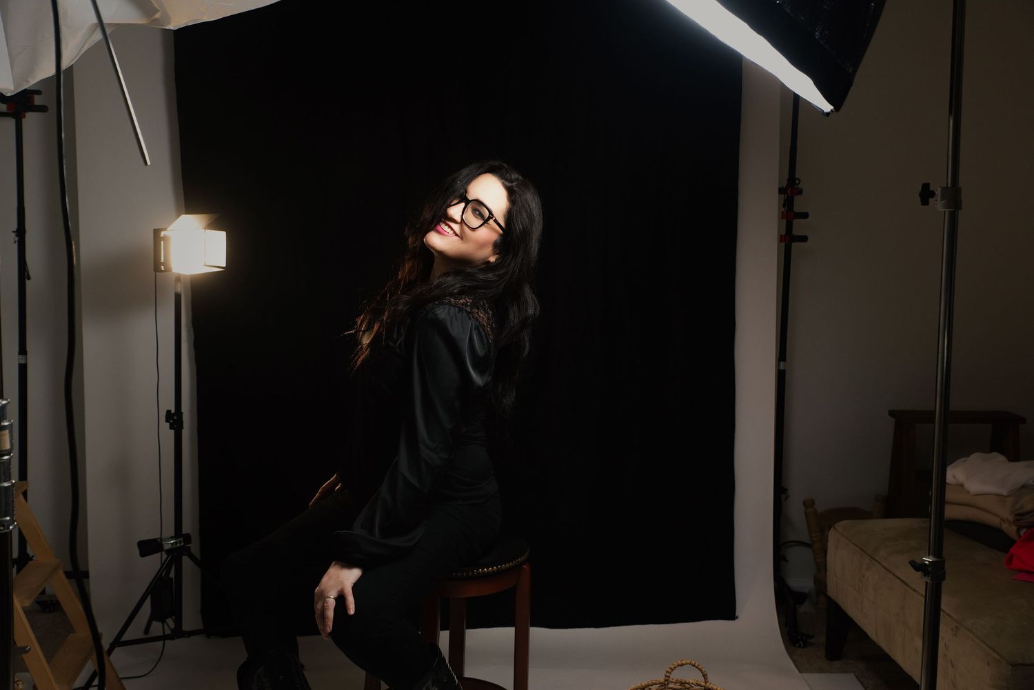 Sandra Gonzalez Photography offers high-end portrait experiences in Fremont, California, designed to celebrate your beauty and individuality