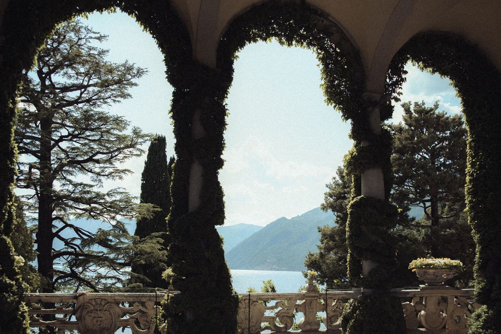 destination wedding photographer Belgium Coralie of the valley Italian wedding villa balbianello