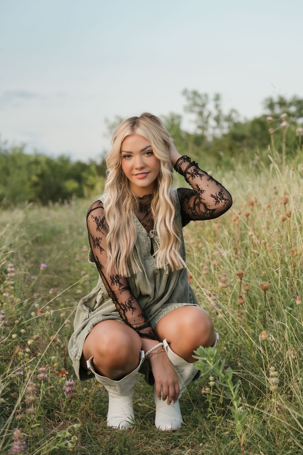 Outdoor senior portrait session