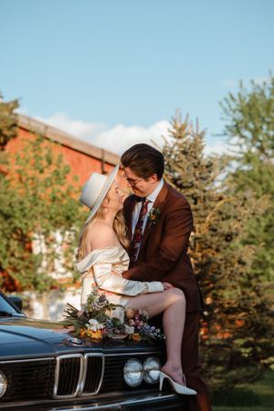 North Bay and Muskoka Wedding Photographer near gta+Barrie+callender and destination wedding photographer in italy+mexico+iceland anywhere