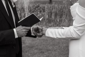 Dccumentary and destination wedding photographer and video in ontario mainly muskoka + gta + north bay + barrie + sundridge + sudbury.