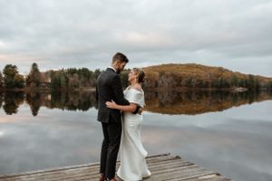 Dccumentary wedding photographer and video in ontario mainly muskoka + gta + north bay + barrie + sundridge + sudbury and anywhere.