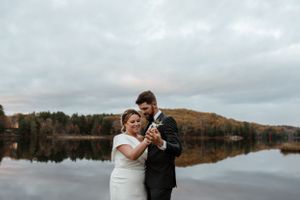 Dccumentary wedding photographer and video in ontario mainly muskoka + gta + north bay + barrie + sundridge + sudbury and anywhere.