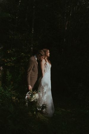 Dccumentary wedding photographer and video in ontario mainly muskoka + gta + north bay + barrie + sundridge + sudbury and anywhere.