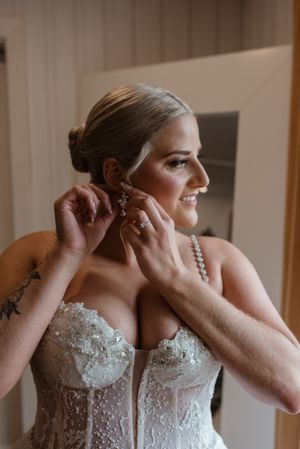 Muskoka and North Bay Wedding Photographer near Callender+Barrie+gta+ and destination wedding photographer in italy+mexico+iceland anywhere
