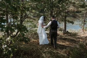 Dccumentary wedding photographer and video in ontario mainly muskoka + gta + north bay + barrie + sundridge + sudbury and anywhere.