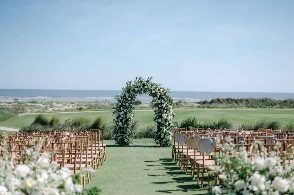 Ocean Course Kiawah wedding photos from a top Charleston wedding photographer. See more timeless and candid wedding photos Lowndes Grove