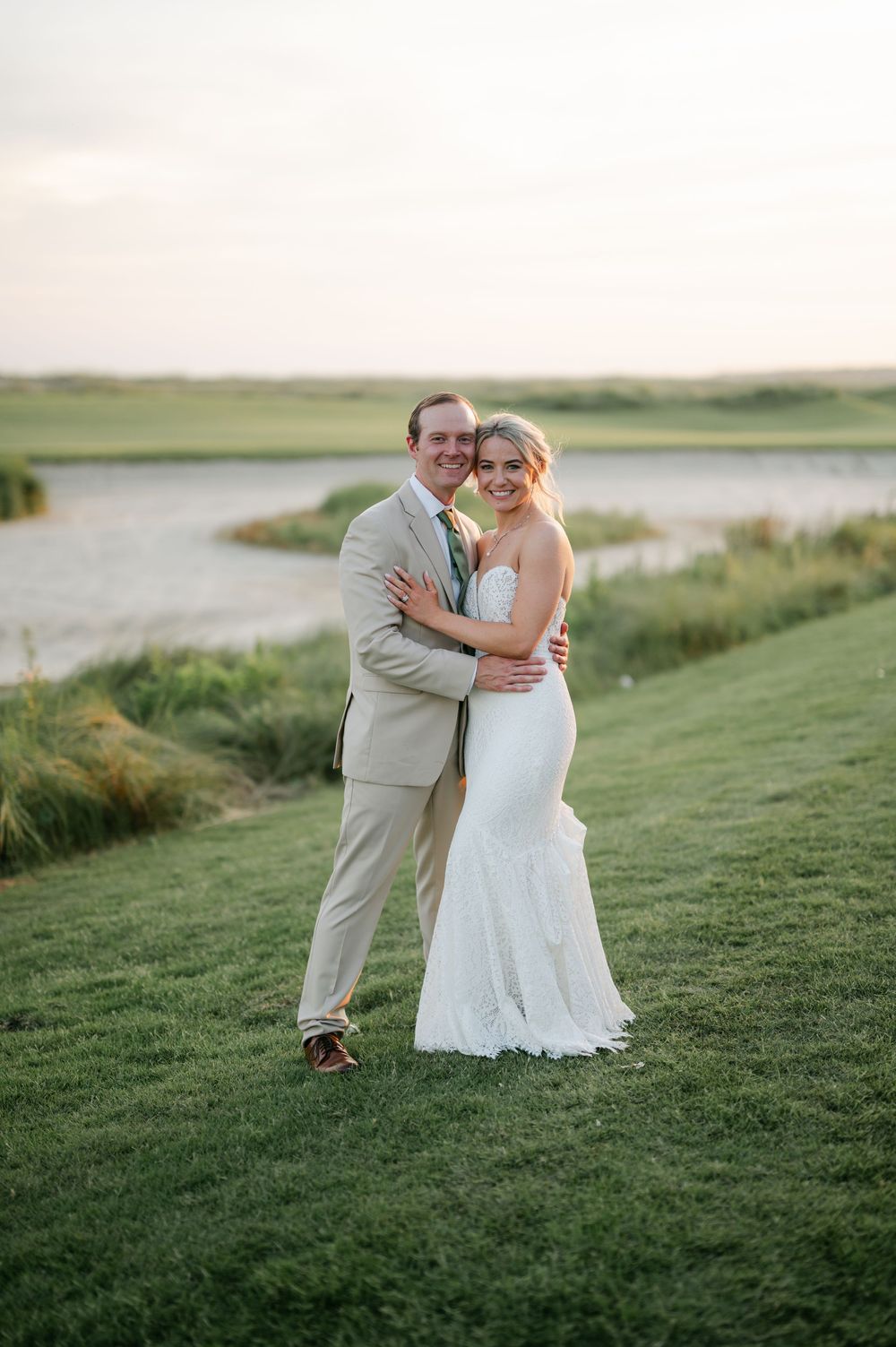 Ocean Course Kiawah wedding photos from a top Charleston wedding photographer. See more timeless and candid wedding photos Lowndes Grove