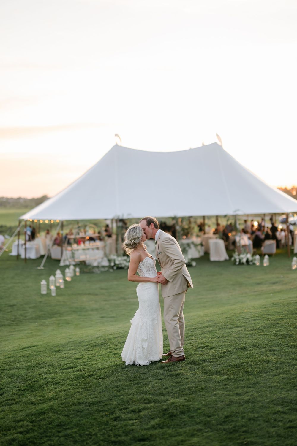 Ocean Course Kiawah wedding photos from a top Charleston wedding photographer. See more timeless and candid wedding photos Lowndes Grove