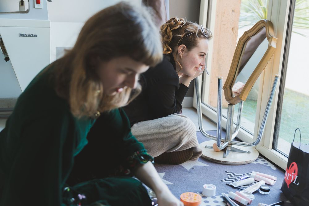 Préparatif d'un Mariage queer, lesbien en Bretagne - Pays de Loire