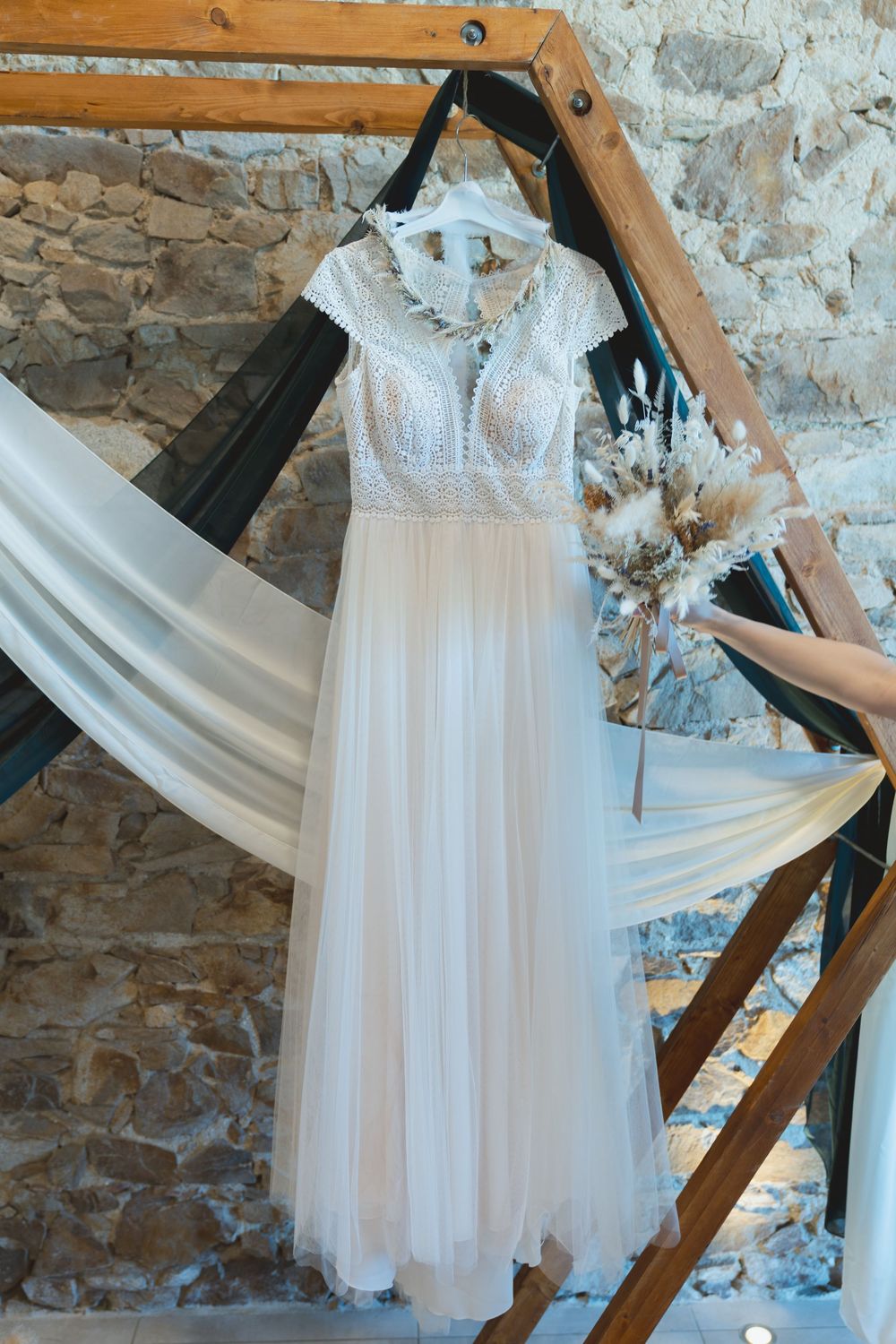 Préparatif robe - d'un Mariage queer, lesbien en Bretagne - Pays de Loire