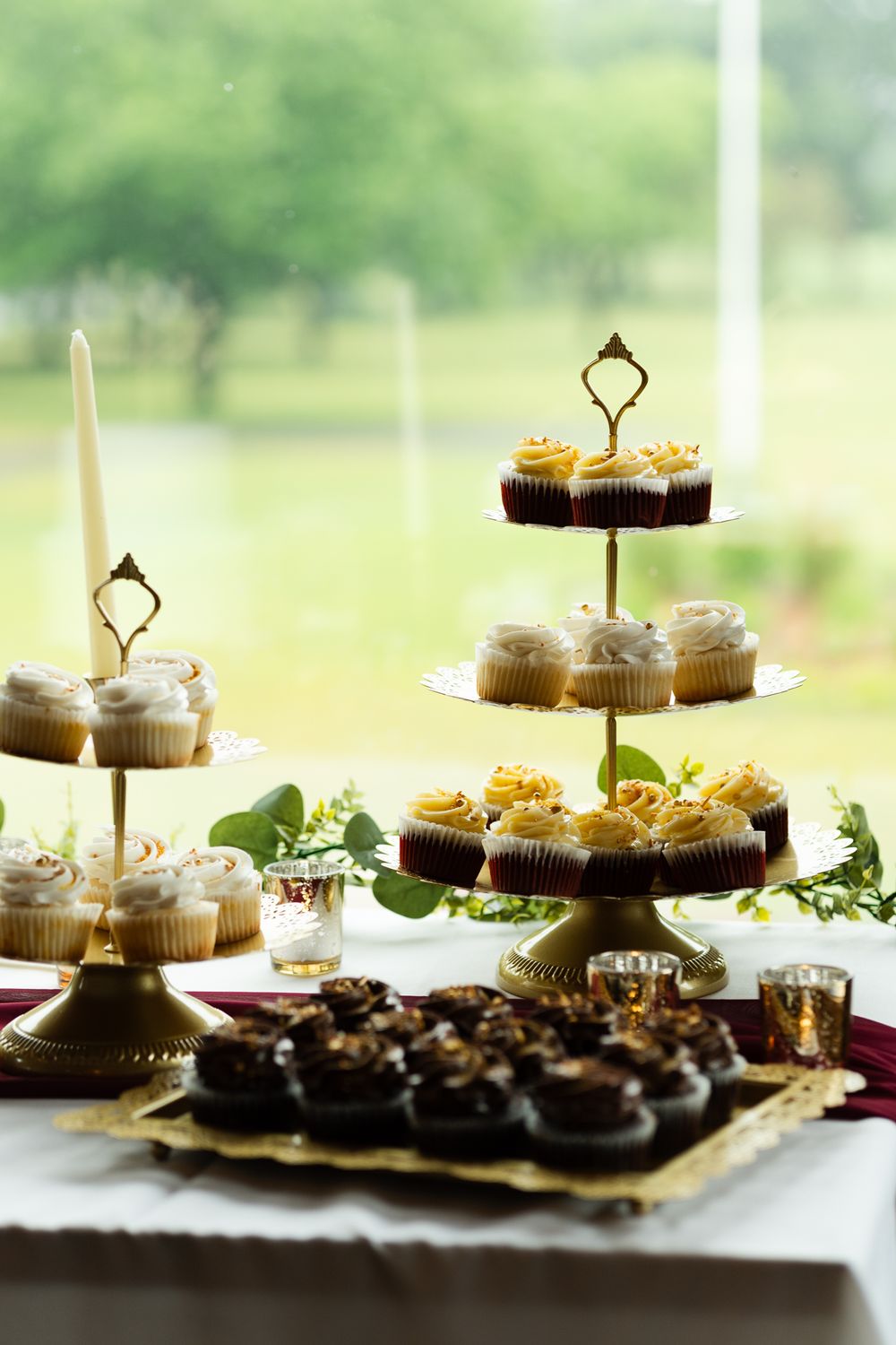 wedding cake table cupcake tours