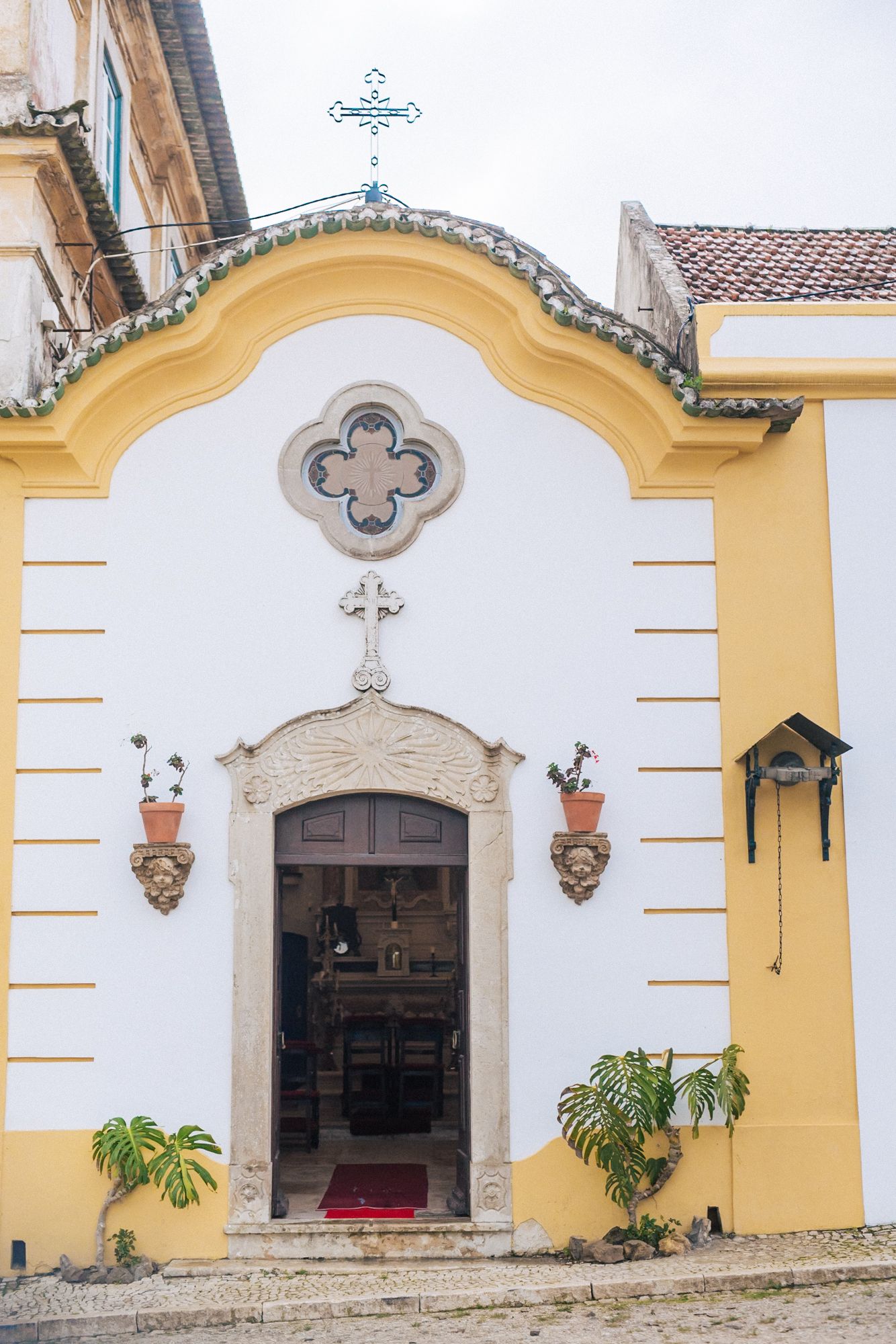 Palácio da Fonte Nova: The New Exclusive Wedding Venue by Penha Longa Catering, photos by Regina wedding Photographer Portugal