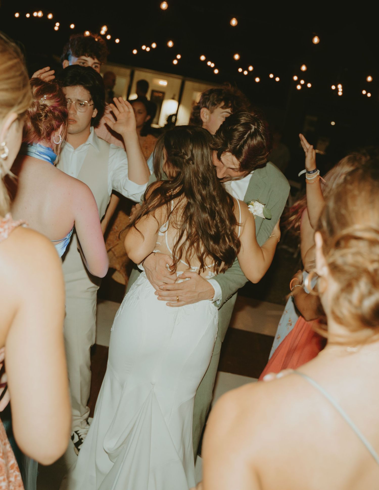 Texas wedding photographer with a vintage feel-classy and fun style with a retro vibe