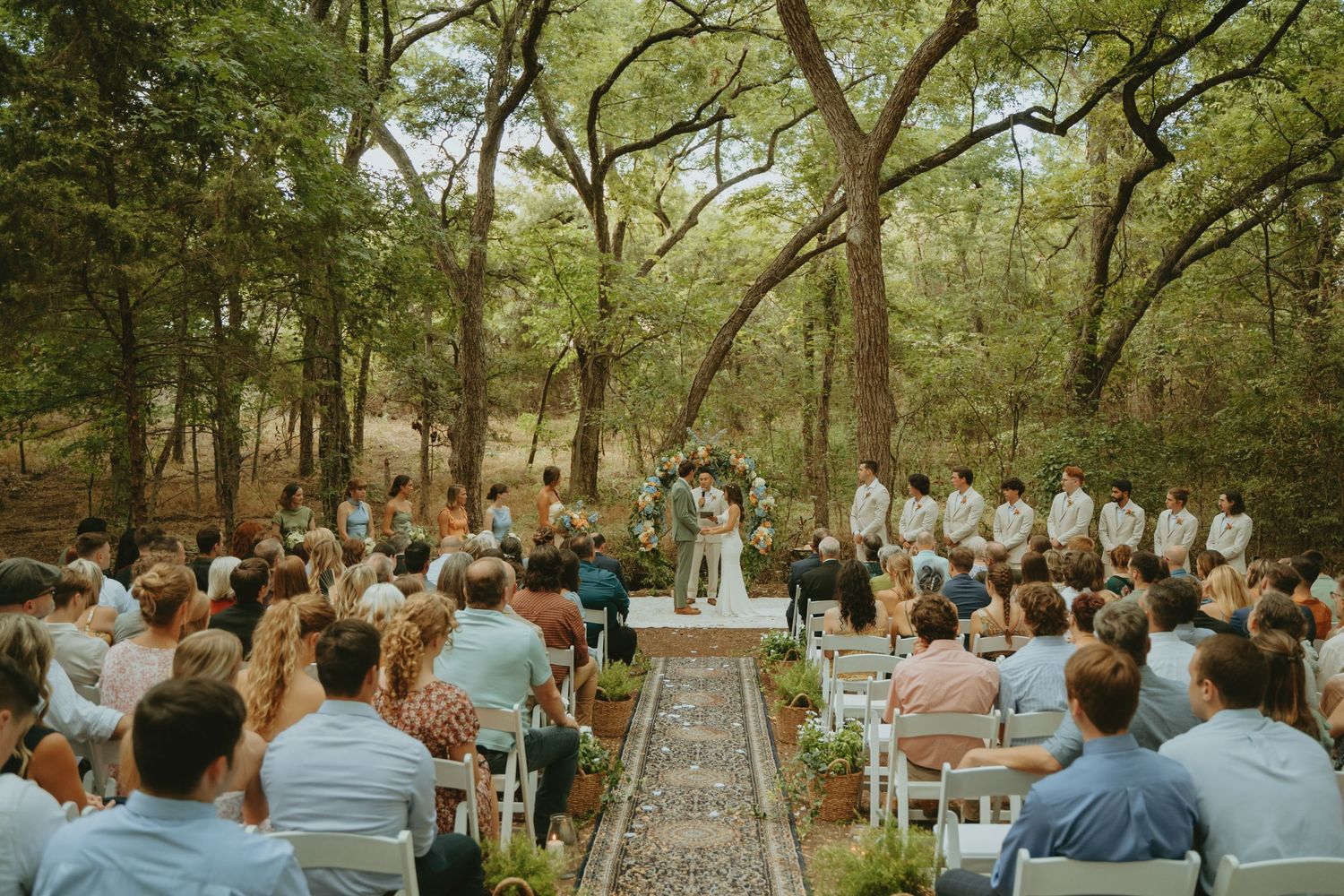 Texas wedding photographer with a vintage feel-classy and fun style with a retro vibe