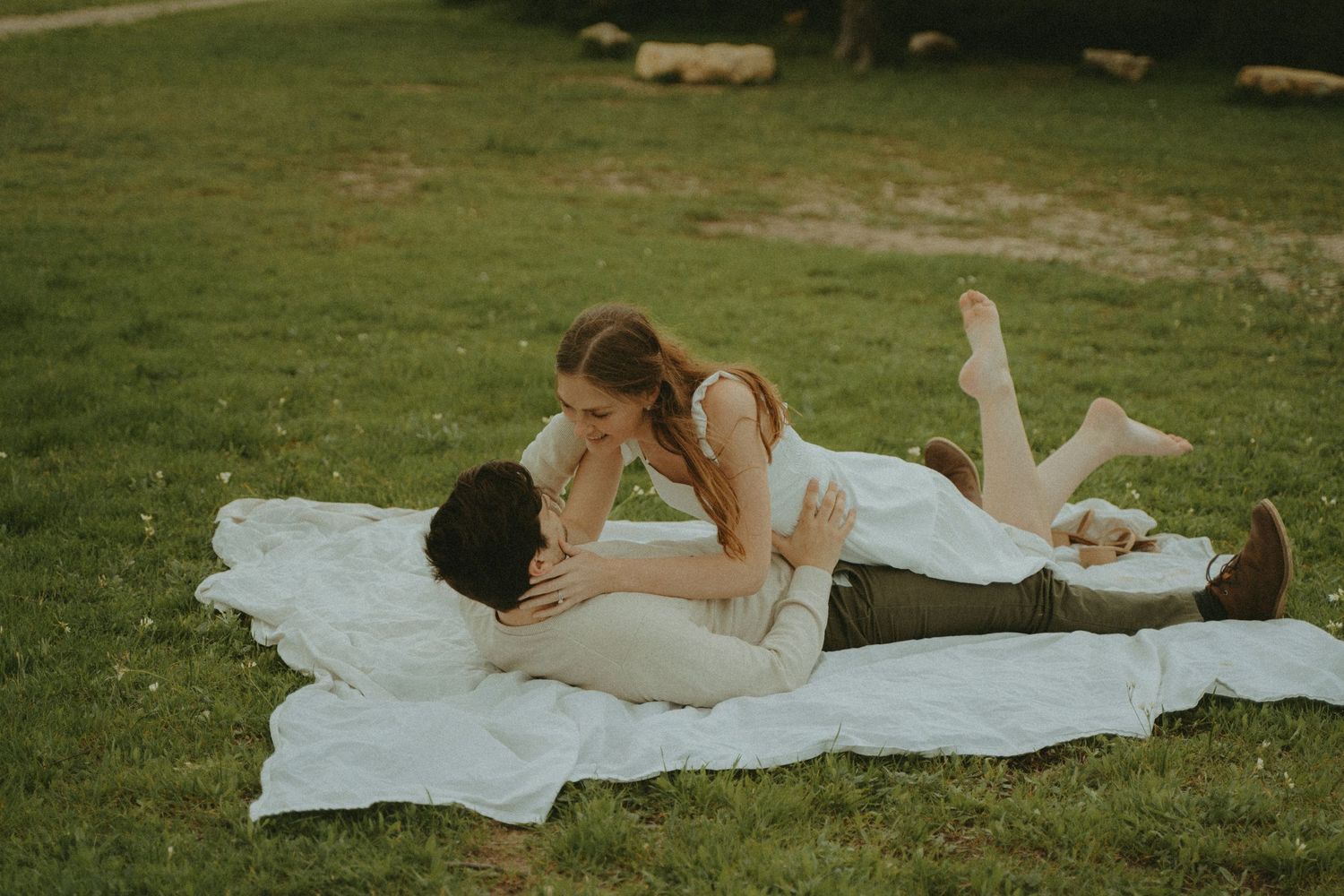 Spring film engagement session look-outdoor Texas engagement session. Engagement Session in fort worth Texas. Warm engagement photographer