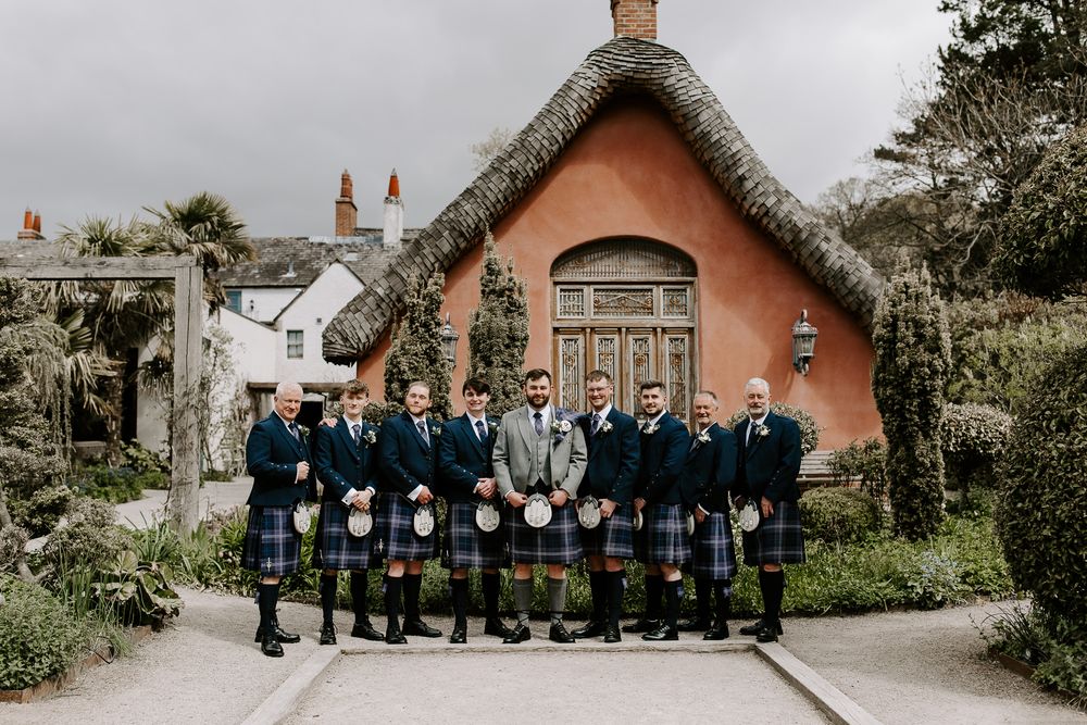 grooms men