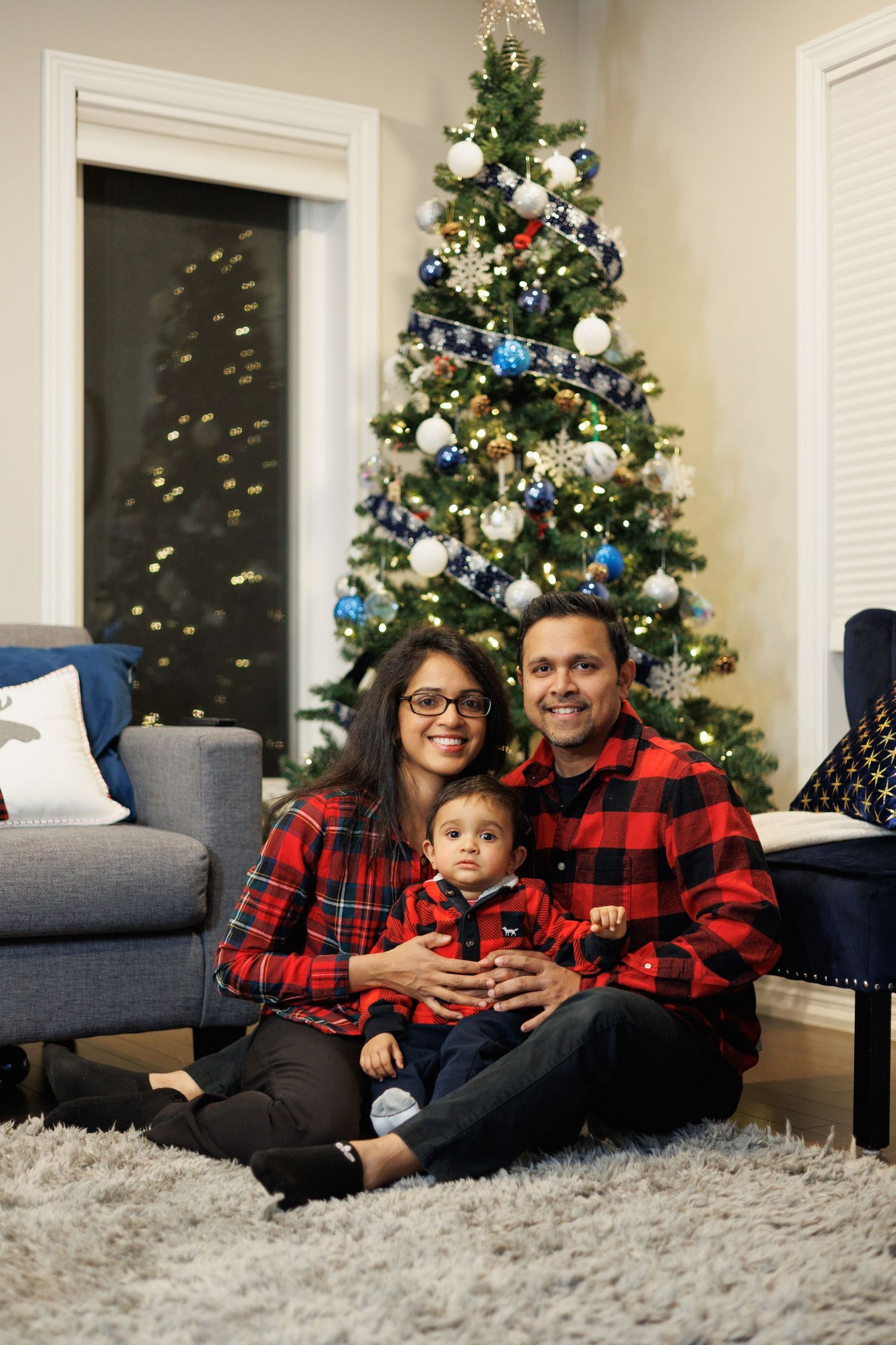 Winter/Christmas Family Photo Session in Guelph, Ontario