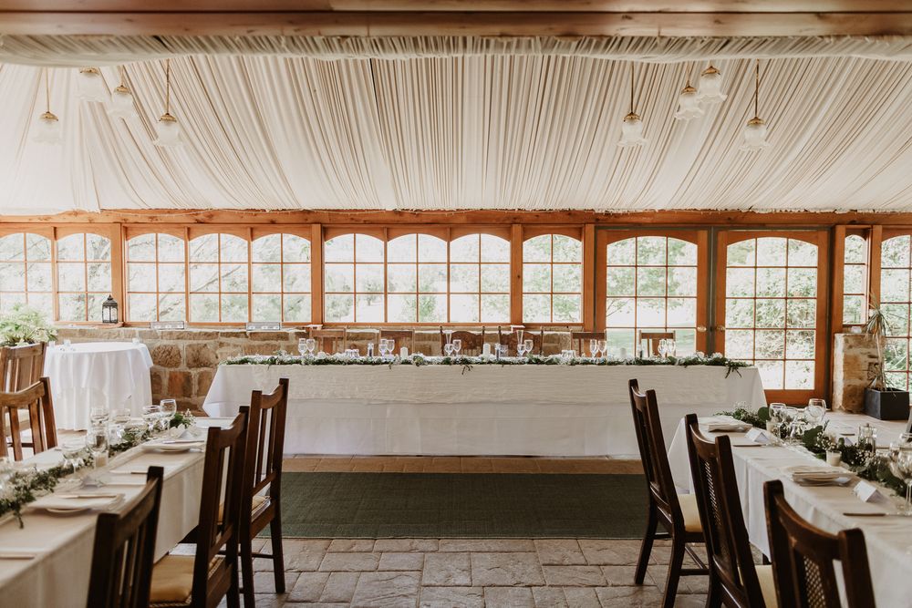 Elegant & sophisticated wedding in Tasmania. Situated at Stonefield, captured by wedding & elopement specialist Joss Jensen Photography