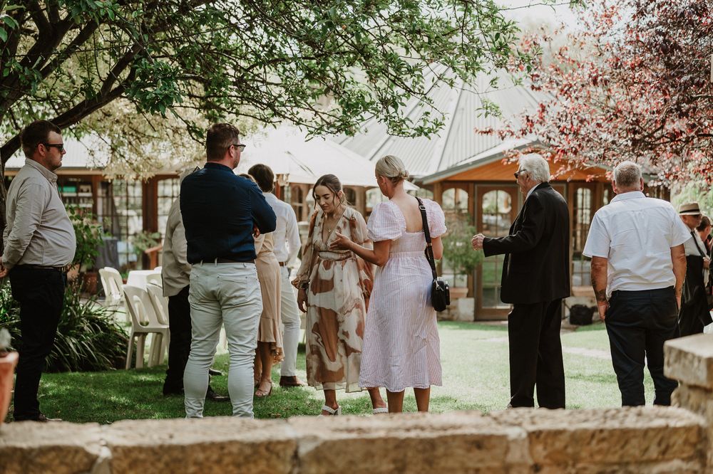 Elegant & sophisticated wedding in Tasmania. Situated at Stonefield, captured by wedding & elopement specialist Joss Jensen Photography