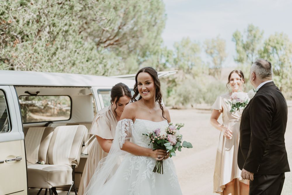 Elegant & sophisticated wedding in Tasmania. Situated at Stonefield, captured by wedding & elopement specialist Joss Jensen Photography