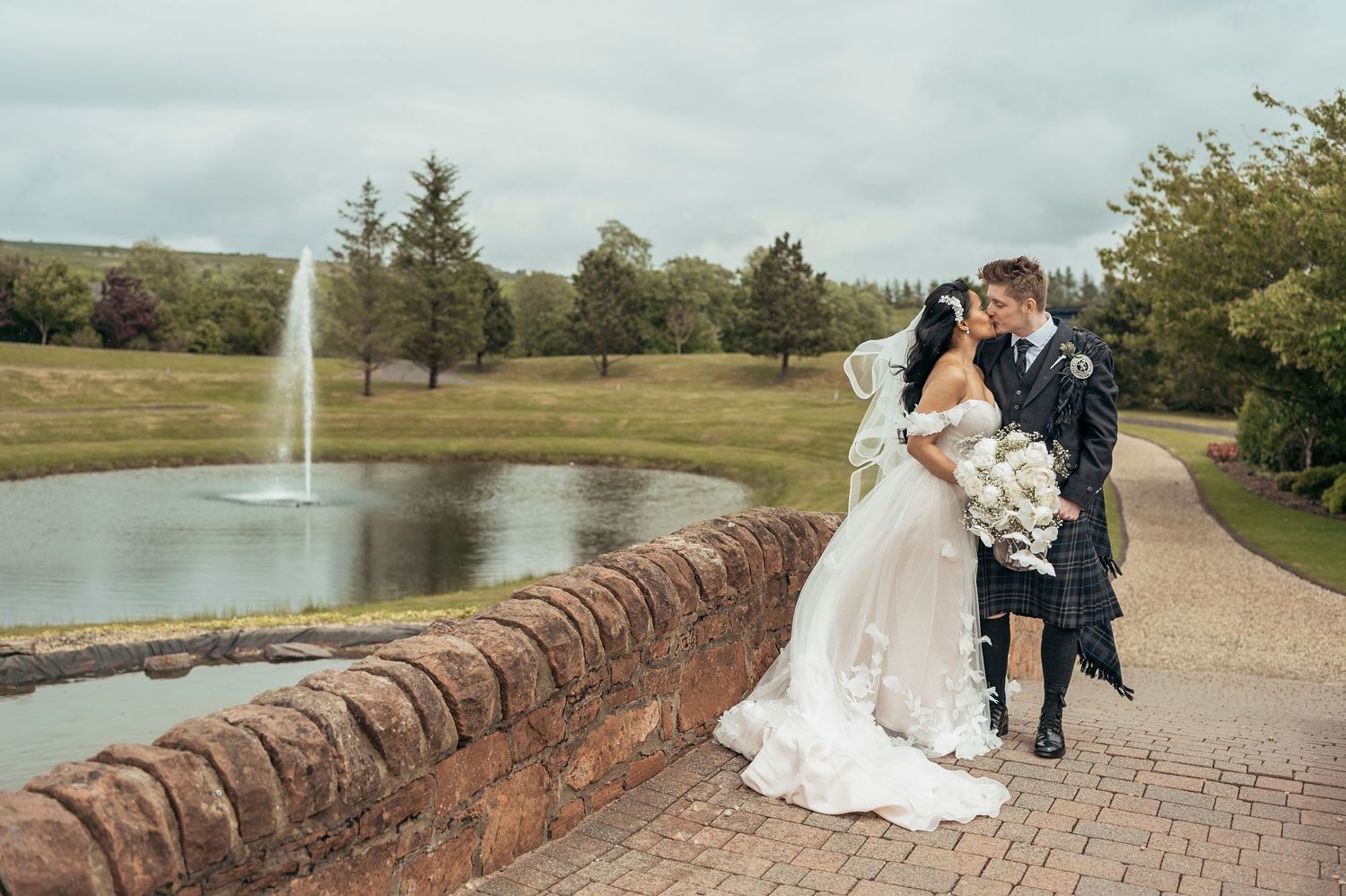Lochside House Hotel Wedding
New Cumnock
Scottish Wedding Photographer