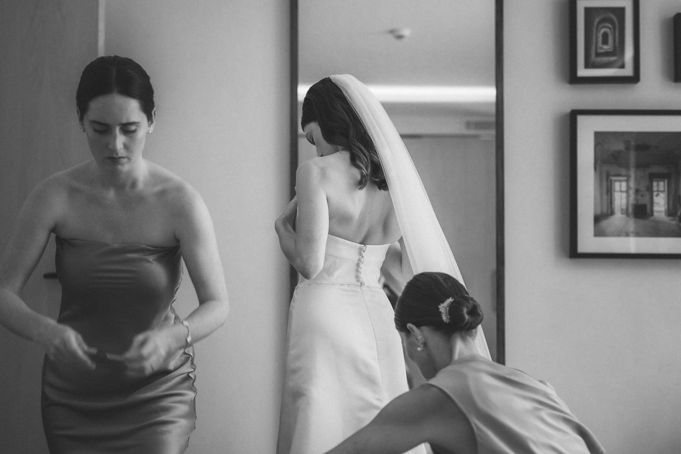 Romantic French destination wedding in Portugal — captured with cinematic flair at The One Hotel. By Regina Wedding Photographer Lisbon
