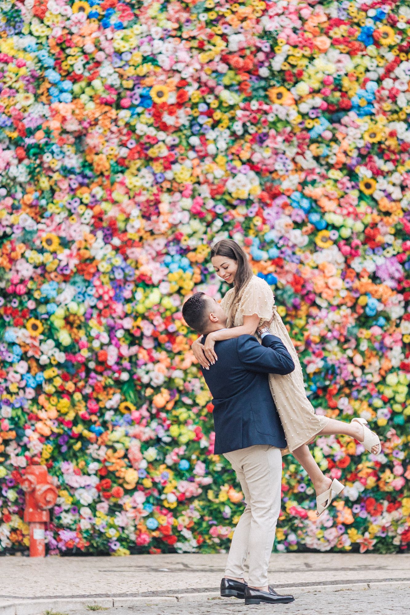 Romantic engagement photoshoot in terreiro do paço at the historic lisbon center during a Destination Wedding in Portugal