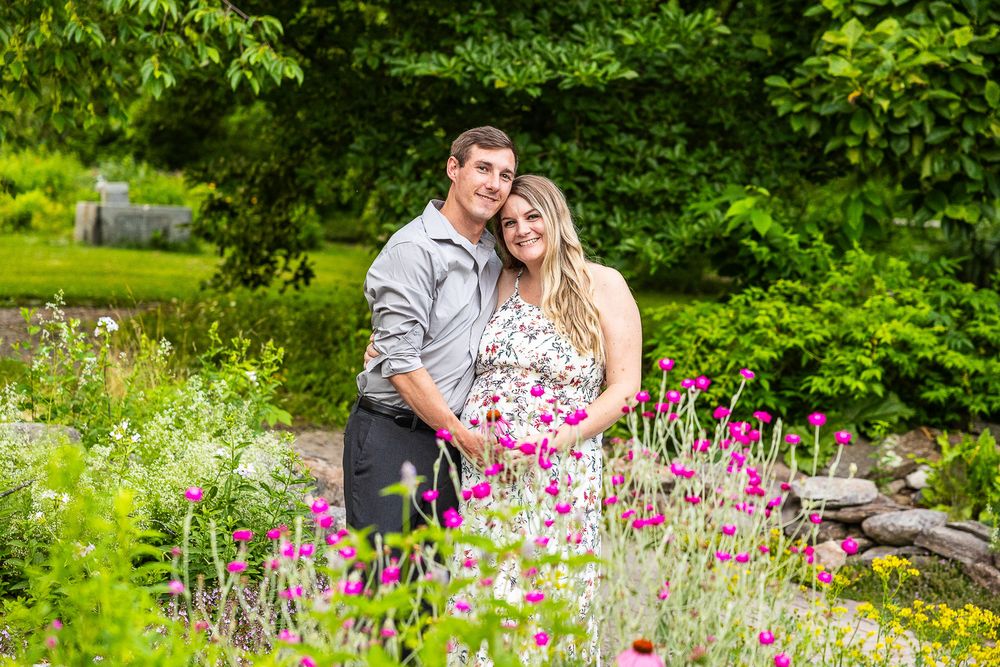 maternity photos, maternity photographer, maternity poses, pregnant mom, floral maternity dress, outdoor maternity session, maternity, gown