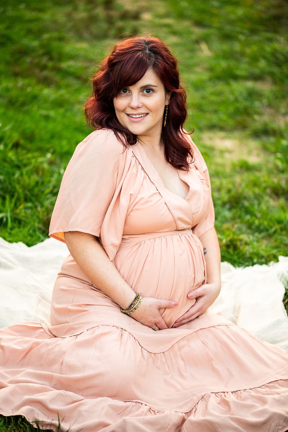 maternity photos, maternity photographer, maternity poses, pregnant mom, maternity dress, outdoor maternity session, maternity session, gown