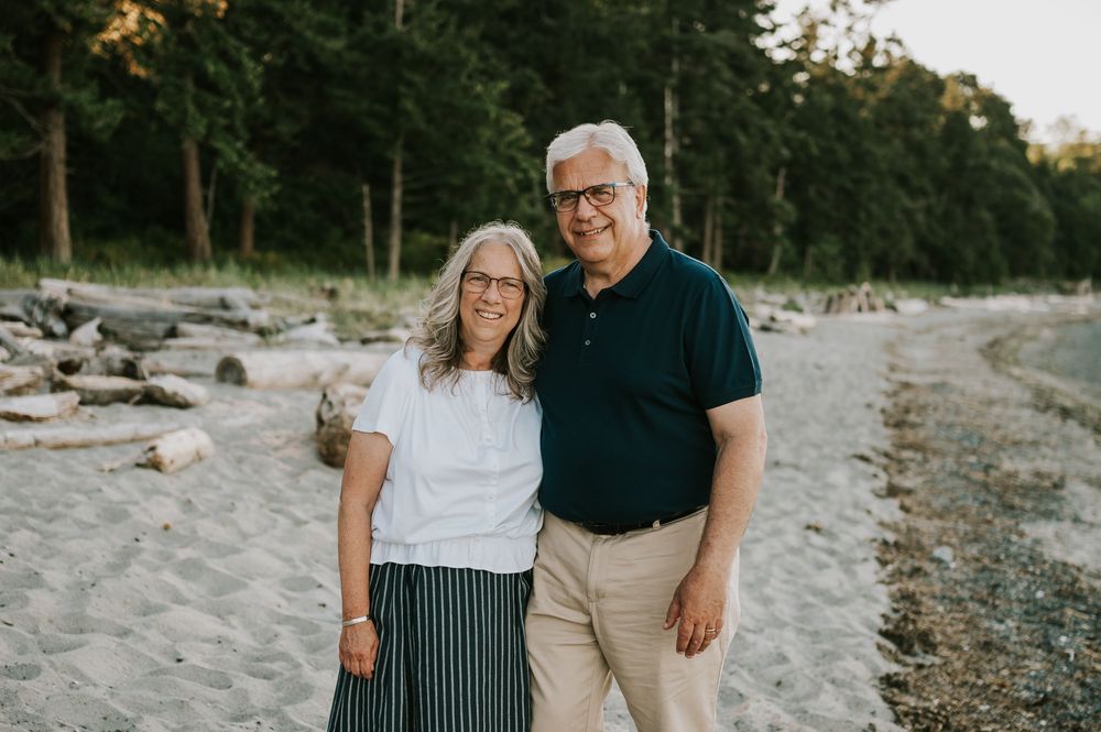 Comox Valley family photoshoot of grandparents couple photo on Kye Bay Beach Portraits taken by photographer Soulfull Photographs