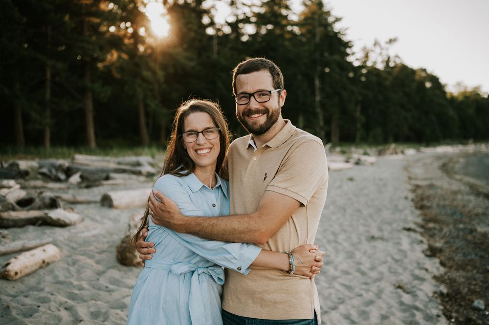Comox Valley family photoshoot of parents couple photo on Kye Bay Beach Portraits taken by photographer Soulfull Photographs