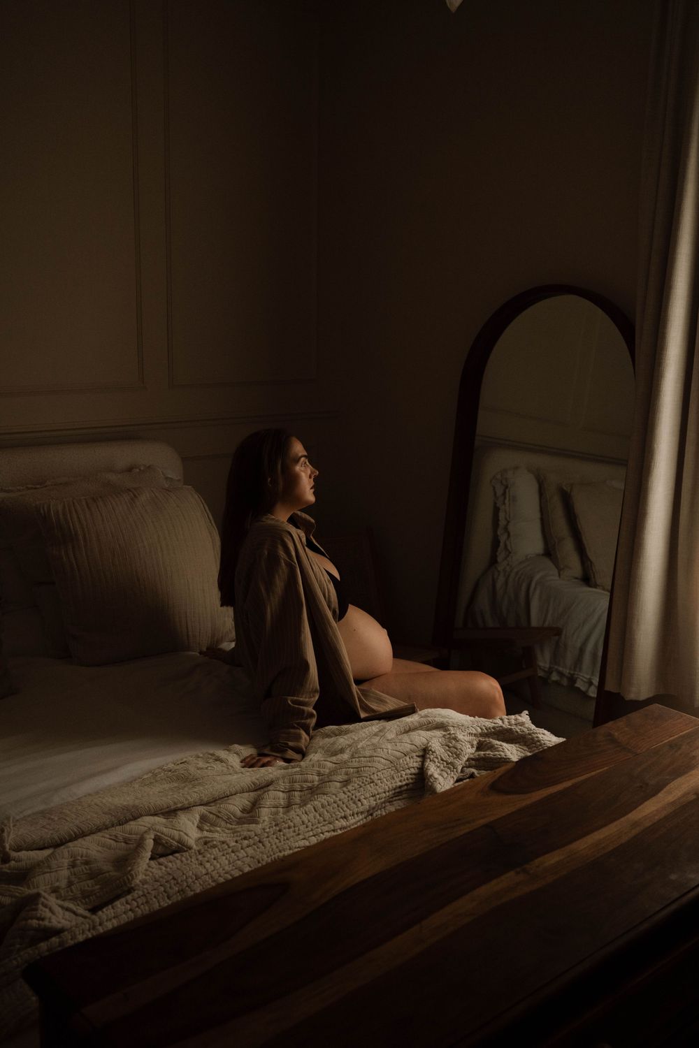 in home newborn session, newborn photographer Manchester, Manchester motherhood, Manchester Wedding photographer, romantic storytelling