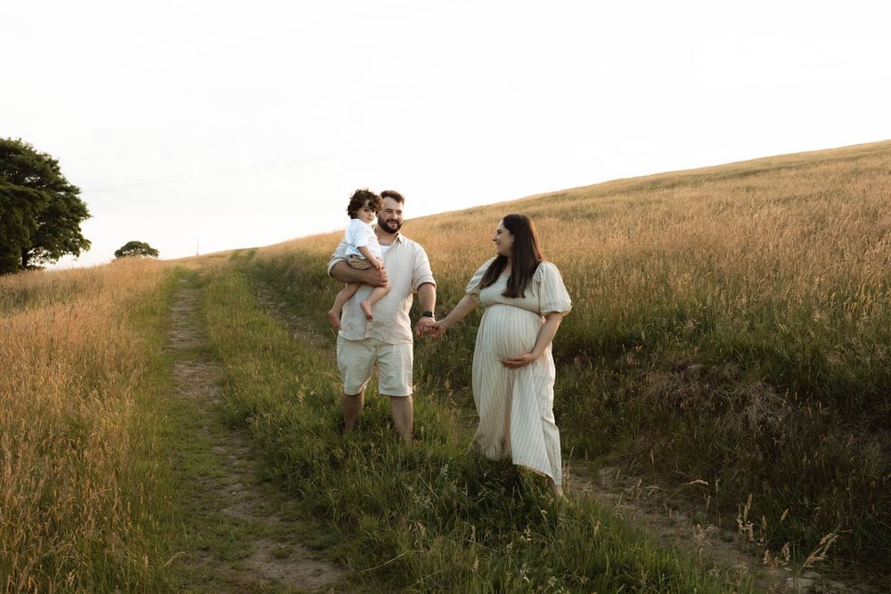 Maternity session, Manchester, Manchester motherhood, Manchester Wedding photographer, romantic storytelling, meadow maternity shoot, sunset