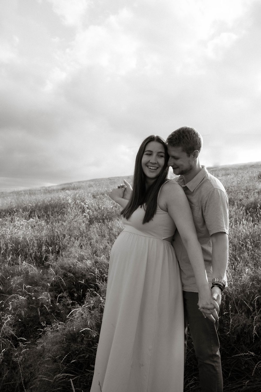 Maternity session, Manchester, Manchester motherhood, Manchester Wedding photographer, romantic storytelling, meadow maternity shoot, sunset