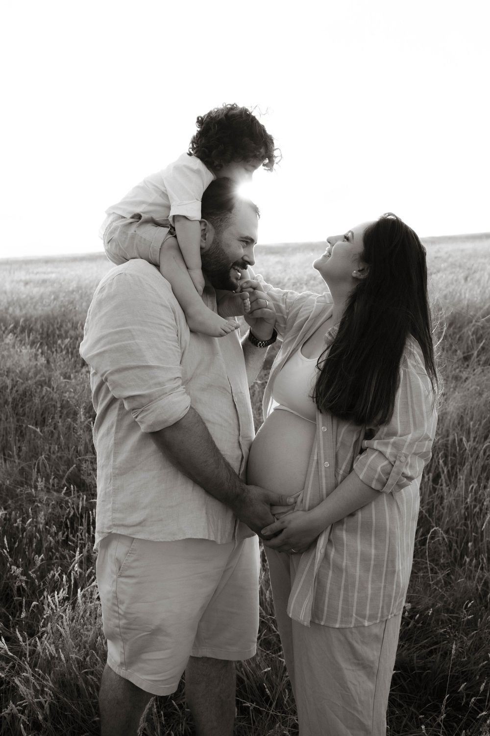 Maternity session, Manchester, Manchester motherhood, Manchester Wedding photographer, romantic storytelling, meadow maternity shoot, sunset
