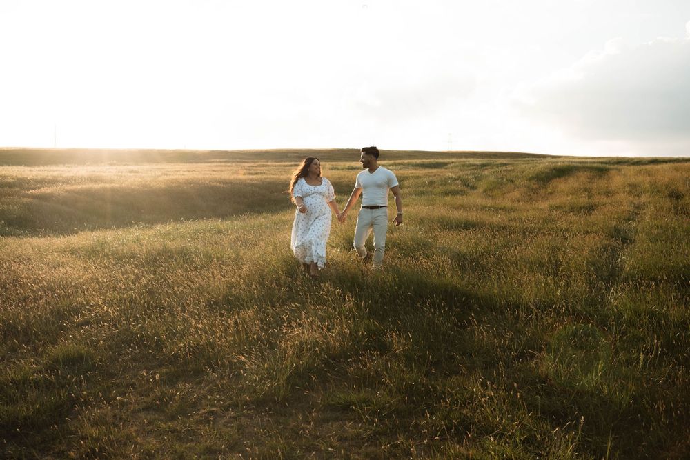 Maternity session, Manchester, Manchester motherhood, Manchester Wedding photographer, romantic storytelling, meadow maternity shoot, sunset