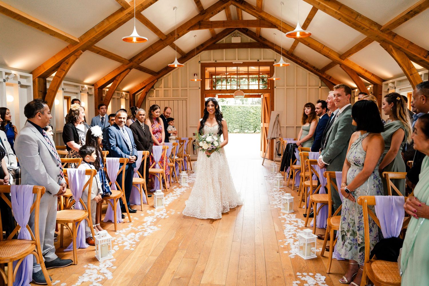 Cotswolds Wedding Venue - Hyde House - Photography by Scarlett Shellis