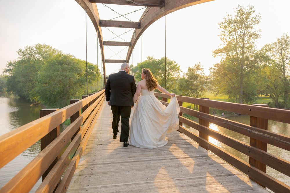 romantic wedding photos on a bridge in Michigan,