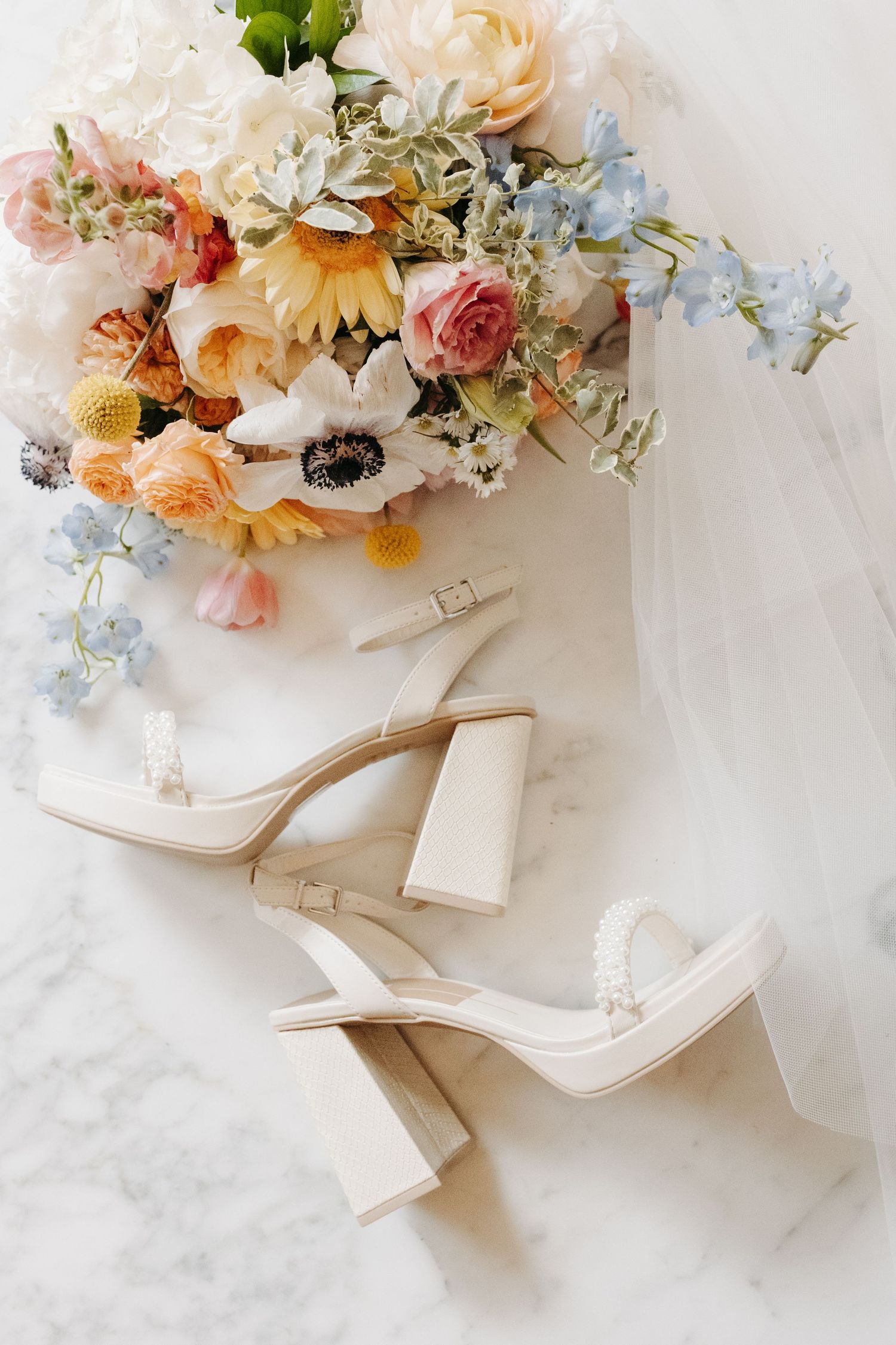 Wedding day photo captured in TH Photo's signature romantic style.