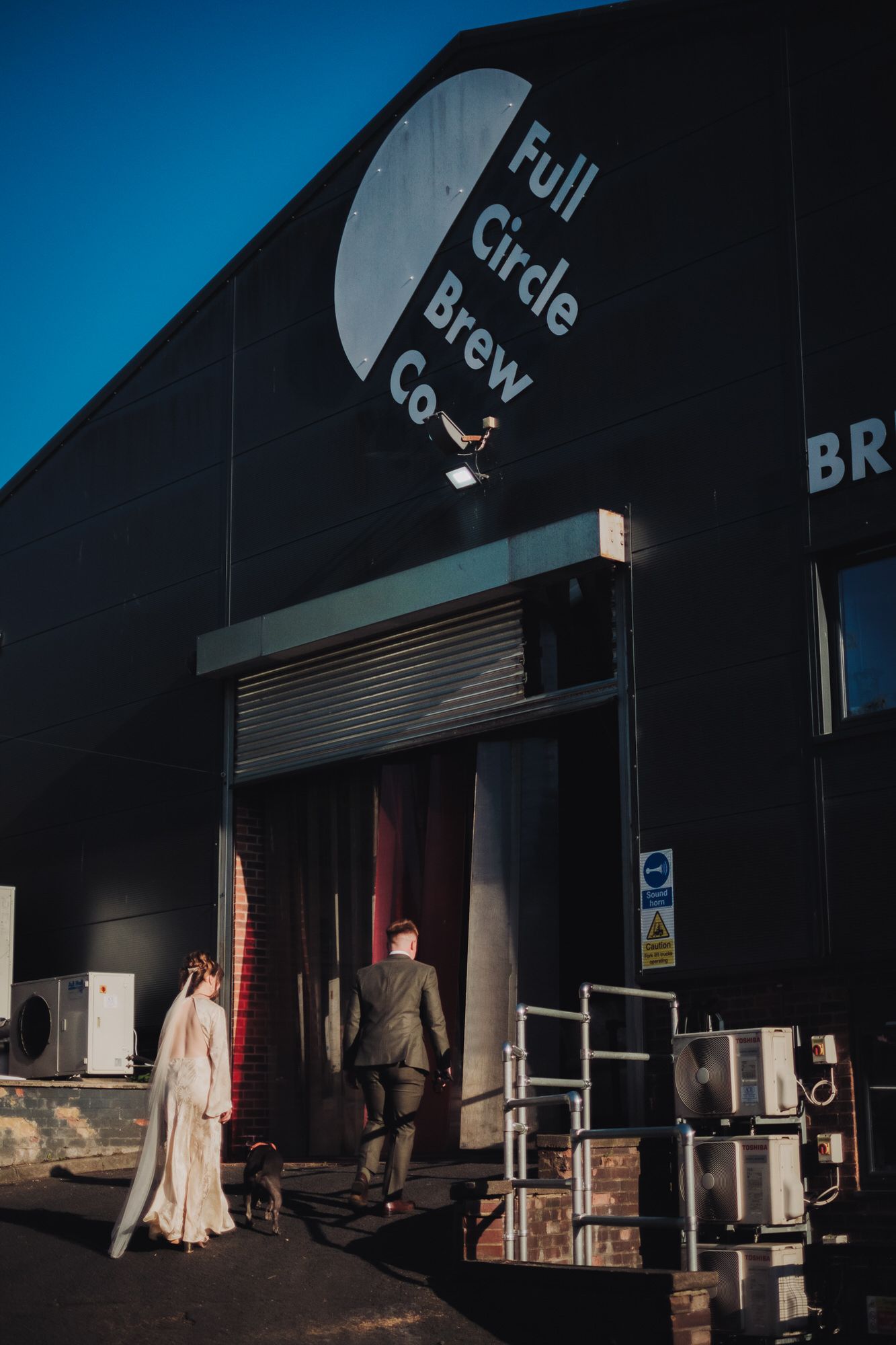 Full Circle Brewery wedding photography