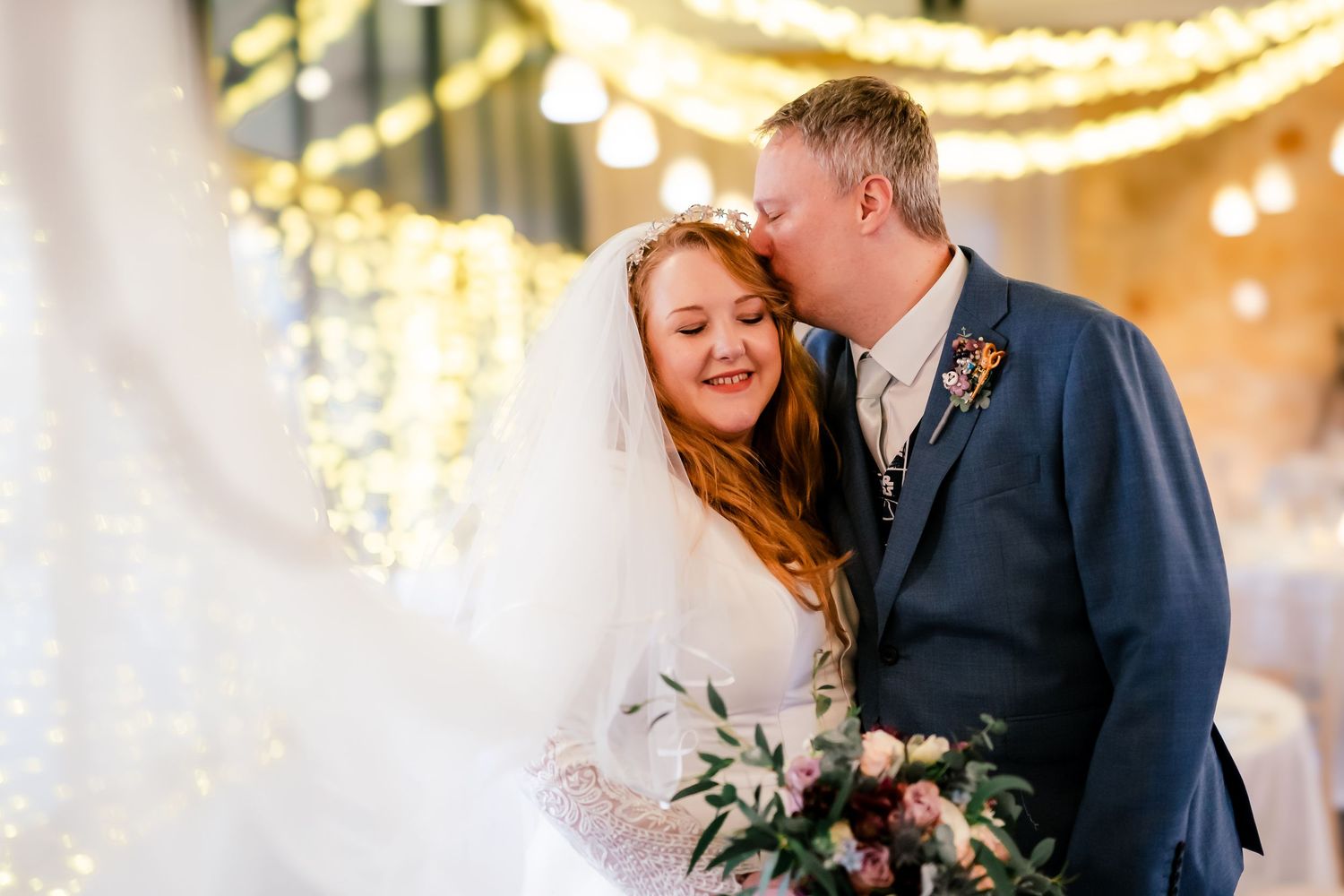 winter wedding at laptstone barn, the cotswolds by Scarlett Shellis Photography