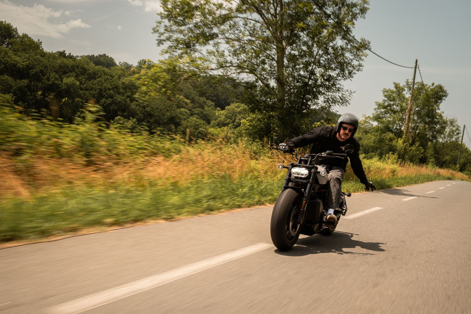 Cession shooting roulage avec a team Harley-Davidson sur le wheels & Waves 25