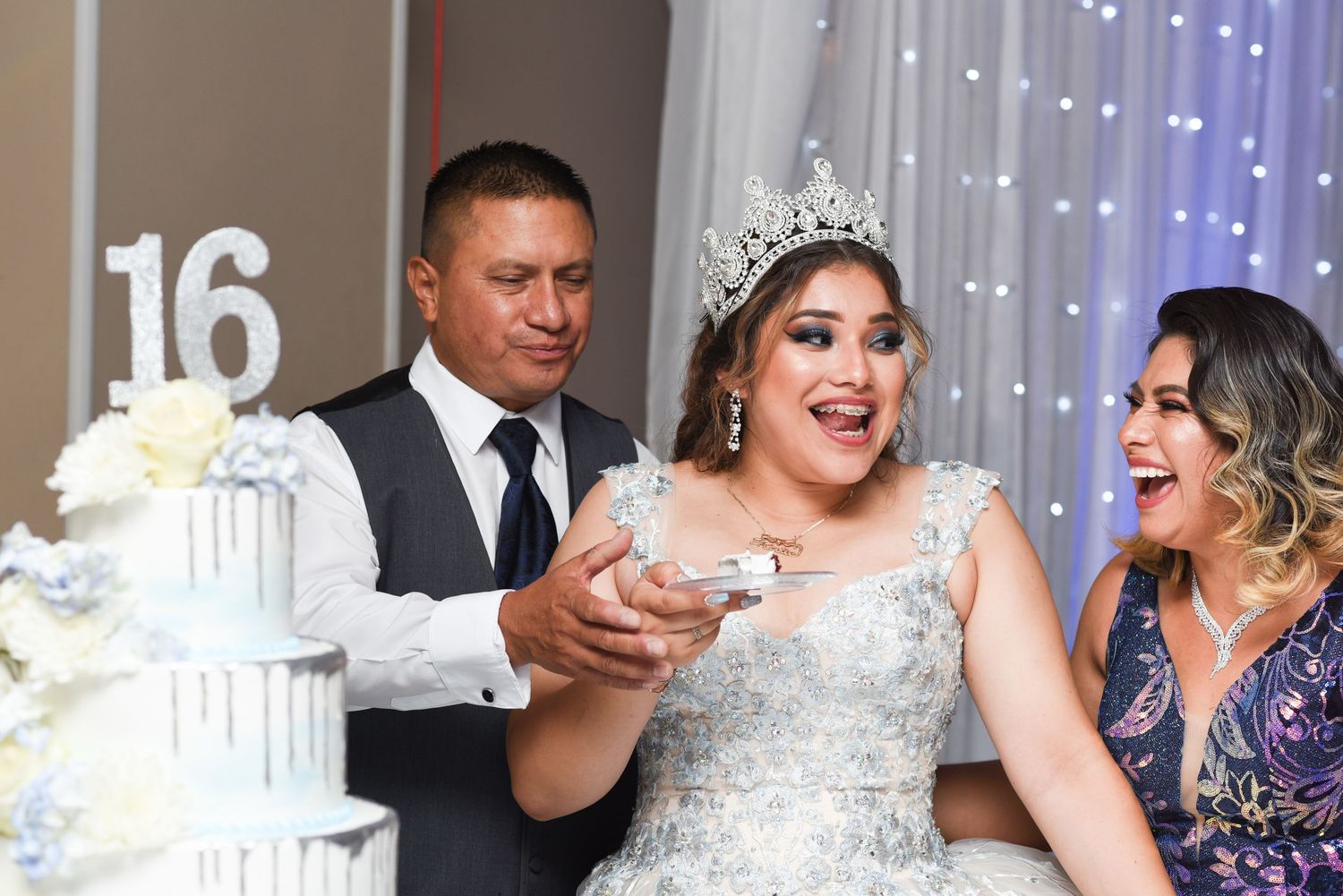 Quinceanera Photo Checklist quince photography DFW best quince photographers fotolilly photography quince ceremony and celebration Dallas Tx