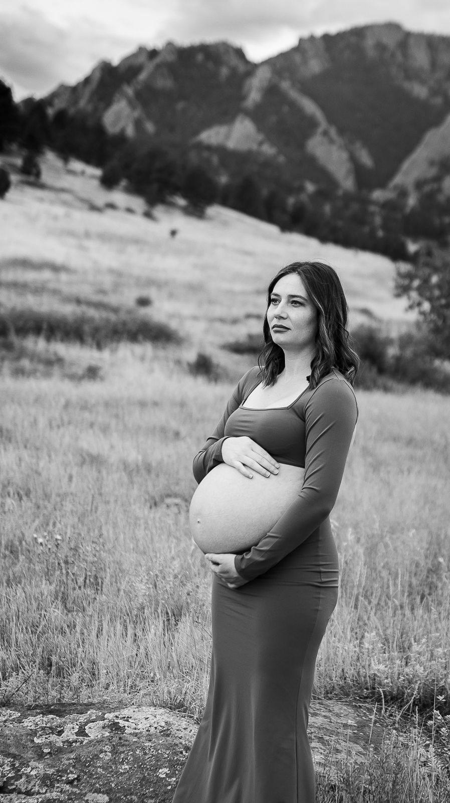 Black and white open belly maternity photo in Boulder, CO photography session.